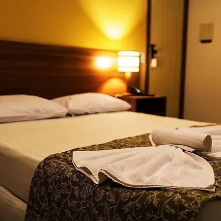 Happy Hotel Girassol-3